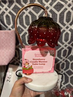 Strawberry shortcake lamp