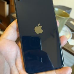 100% Battery iPhone SE 3rd Gen 64GB