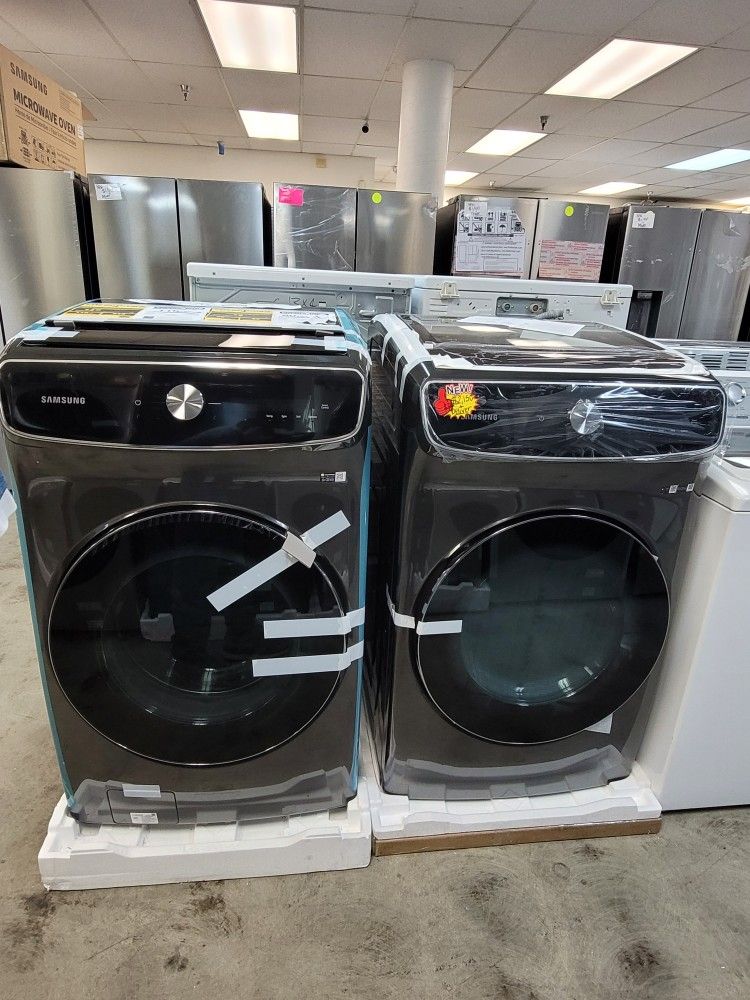 New Samsung Flex Duo 6.0Cu Ft Front Load Washer And Electric 220volt Dryer Set