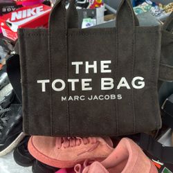 The Tote Bag 