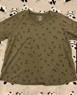 2X  Woman's Sonoma Olive V-Neck Butterfly Long Sleeve Top NWOT
