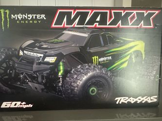 Monster RC traxxs car