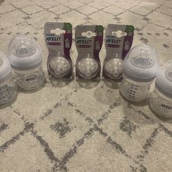 Philips Avent Natural Baby Bottle, Clear, 4 Oz and Flow 2 Nipples