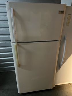 🥑 FRIGIDAIRE REFRIGERATOR FRIDGE (FREE DELIVERY/ WARRANTY)