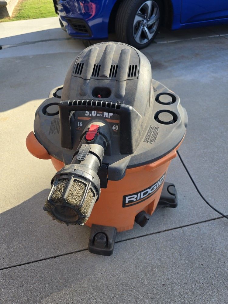Rigid 16 GAL Shop Vac