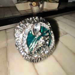Eagles Championship Super Bowl Ring . Iced Out 