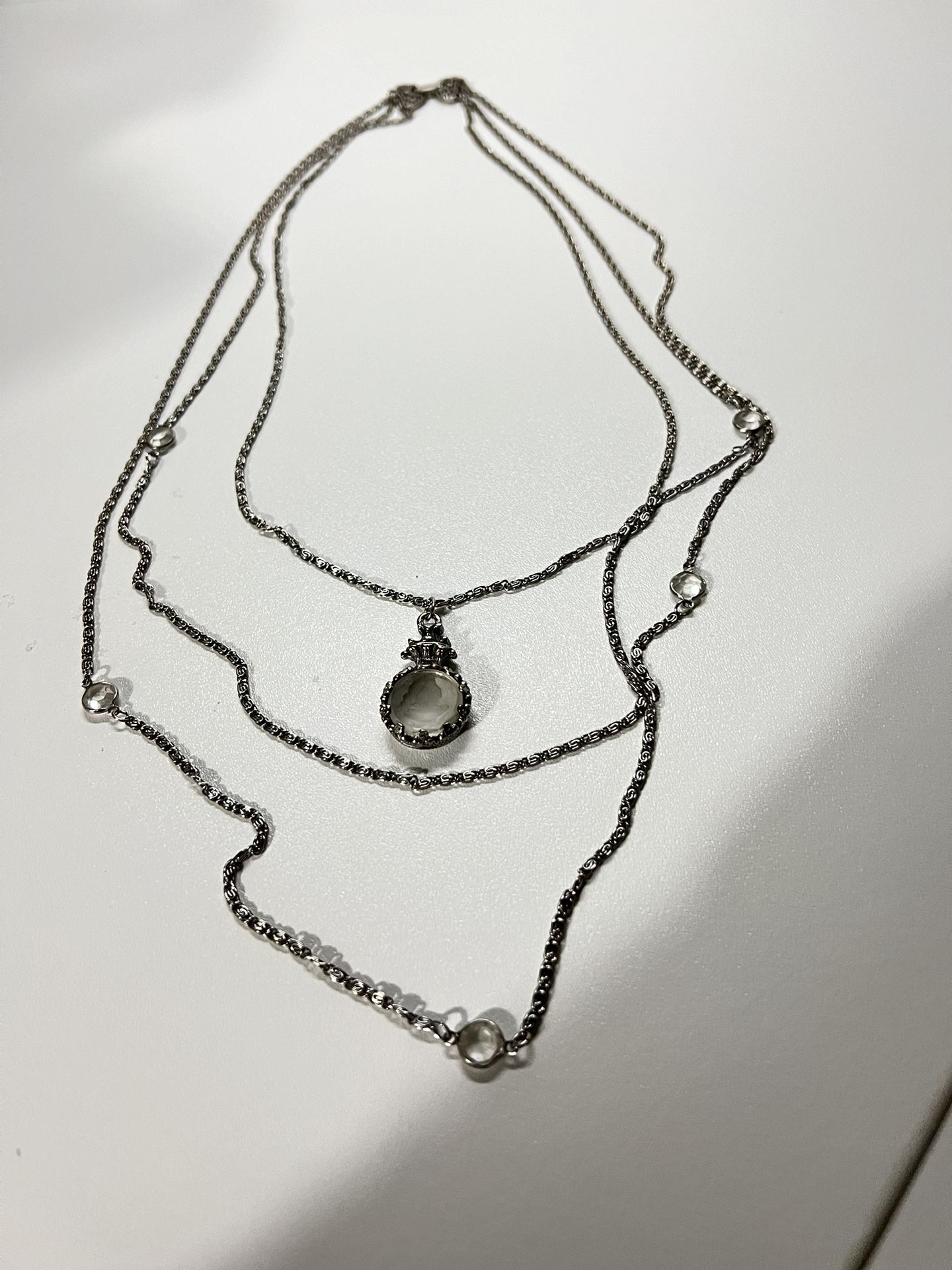 Vintage tripple strand goldette goldtone Necklace