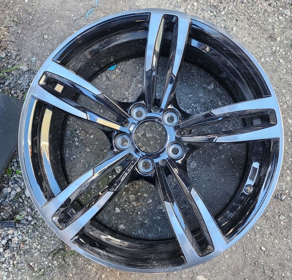 1 Genuine BMW Alloy Wheel Styling 437 M 10Jx19 ET40 (contact info removed) M2 F87 M3 F80 M4 F82