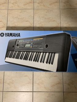 Yamaha PSR-E253 digital keyboard