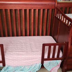 4-in-1 Crib/ Toddler Bed With Changing Table Dresser