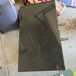 40” Element tv