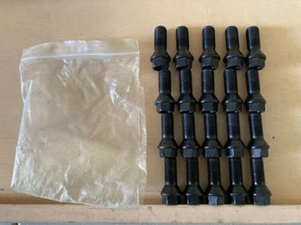 2005 Mini Cooler Lug Nuts / Bolts - Full Set