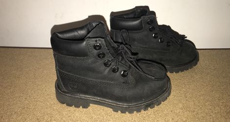 Children’s Shoes Black Timberlands Size 8