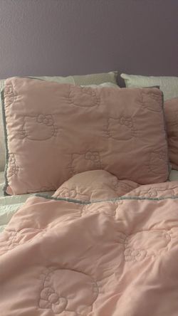 Hello Kitty, comforter