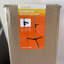 Camera / Lighting Equipment