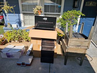 YARD SALE TODAY AUGUST 1st Eveningstar Ct, Pittsburg