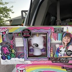 Light Up Unicorn Hair And Nail Set