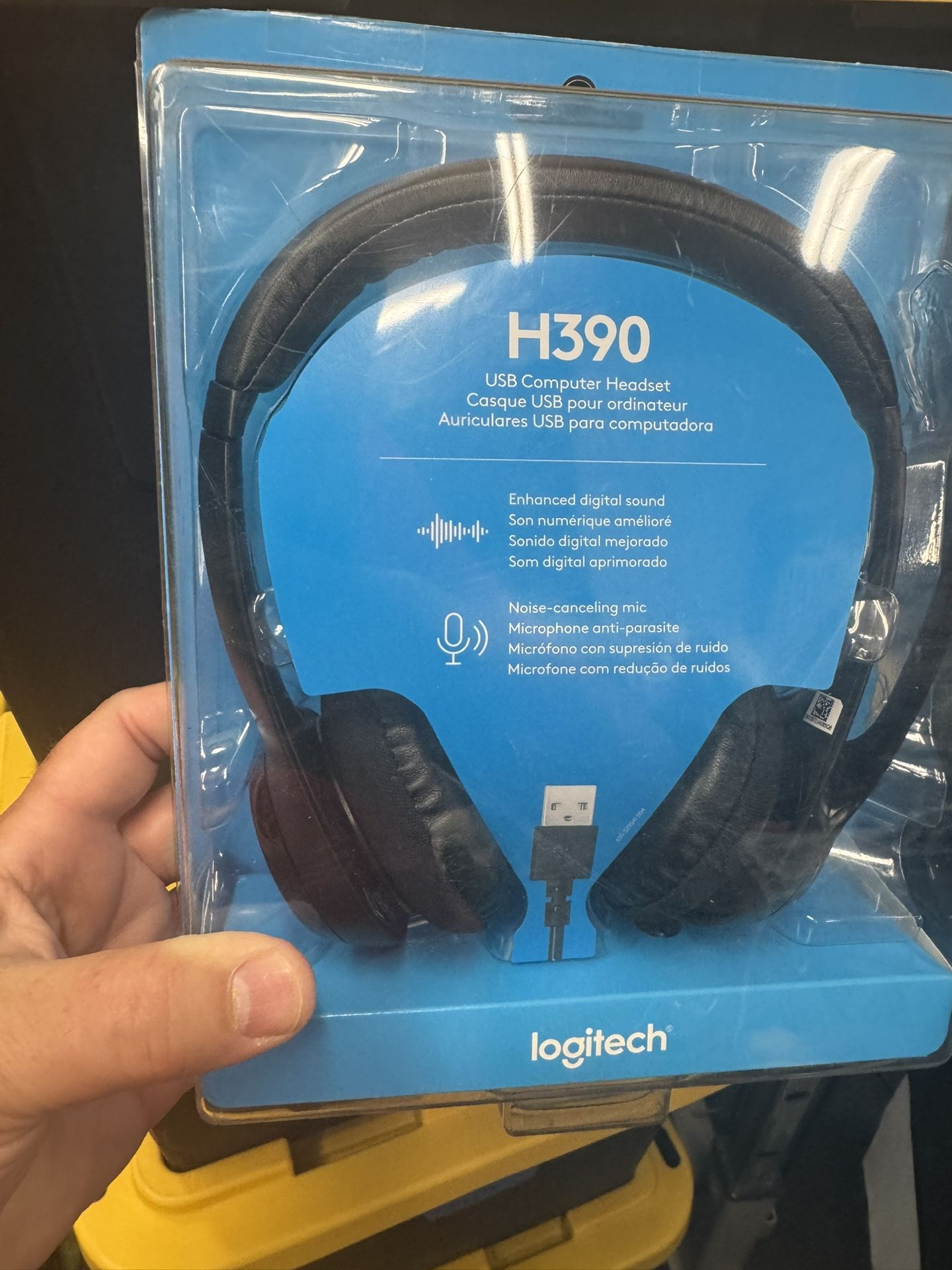 Headset / Headphones $15