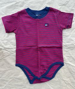 vintage new/unworn tommy hilfiger snap crotch t-shirt/onesie, 12-18 mos