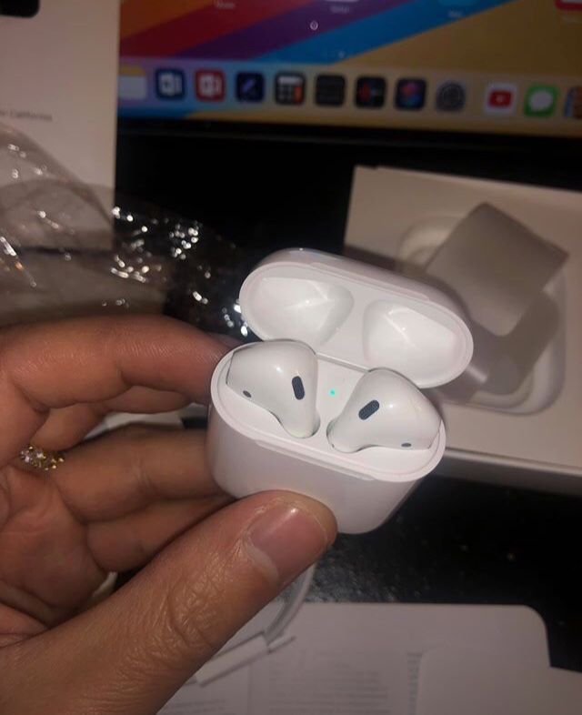 Apple AirPods