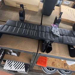 Chevy Colorado Or GMC Canyon Factory Side Steps. Crew cab 2023 and newer