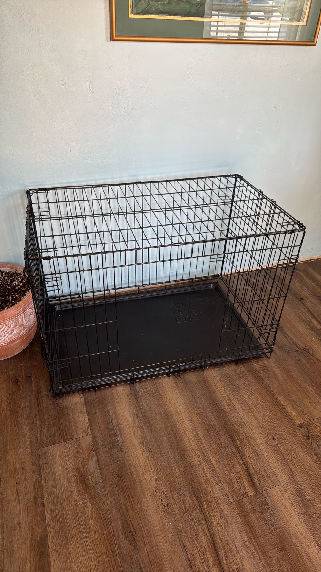 Medium Sized Dog Crate