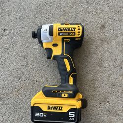 DeWalt DCF887 is a 20V MAX XR 3-speed cordless brushless 1/4-inch impact driver. , with battery