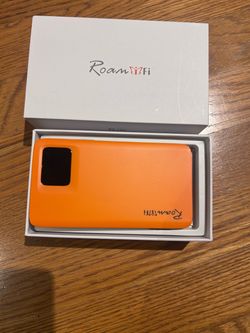 RoamWiFi Mobile Hotspot Pocket WiFi barley used