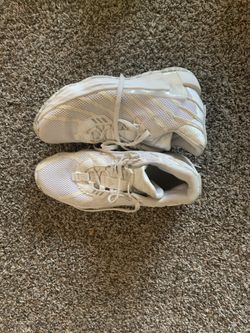 Adidas Basketball Shoes Size 11