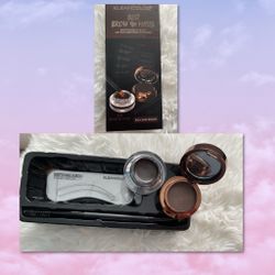Eyebrow Gel & Powder Kit !