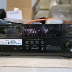 Yamaha Wireless 7.1 Channel Dolby Atmos Receiver With Speakers