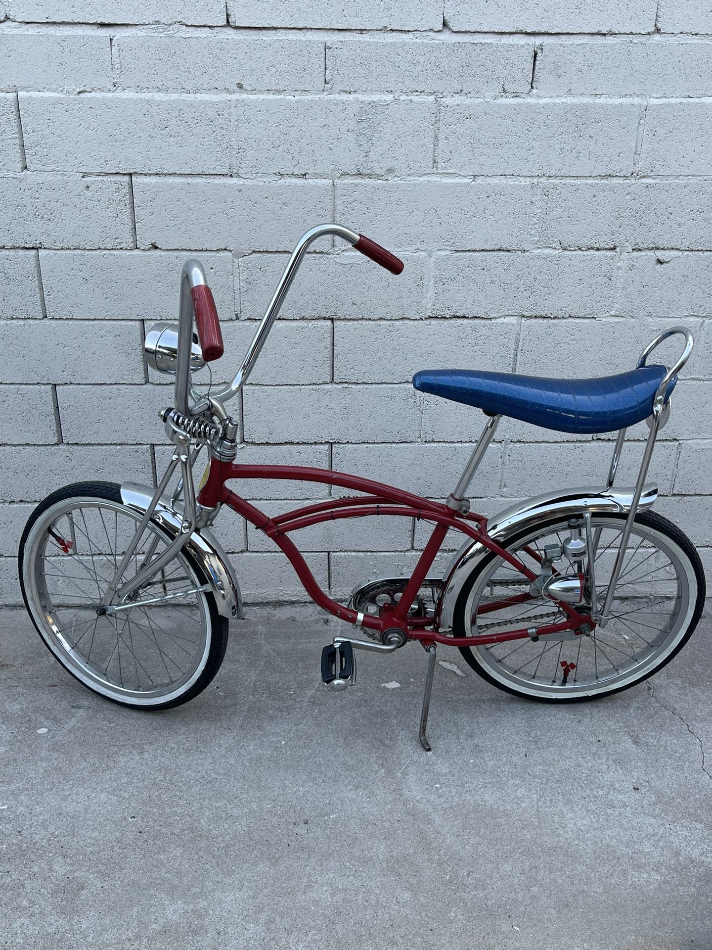 Vintage Schwinn Original Deluxe Stingray Bicycle