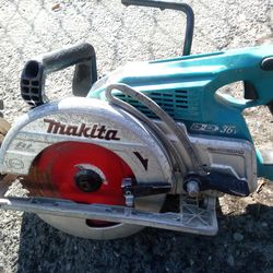Makita 36 Volt Circular Saw