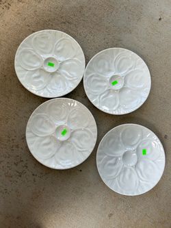 Set of 4 White Ceramic Oyster Plates