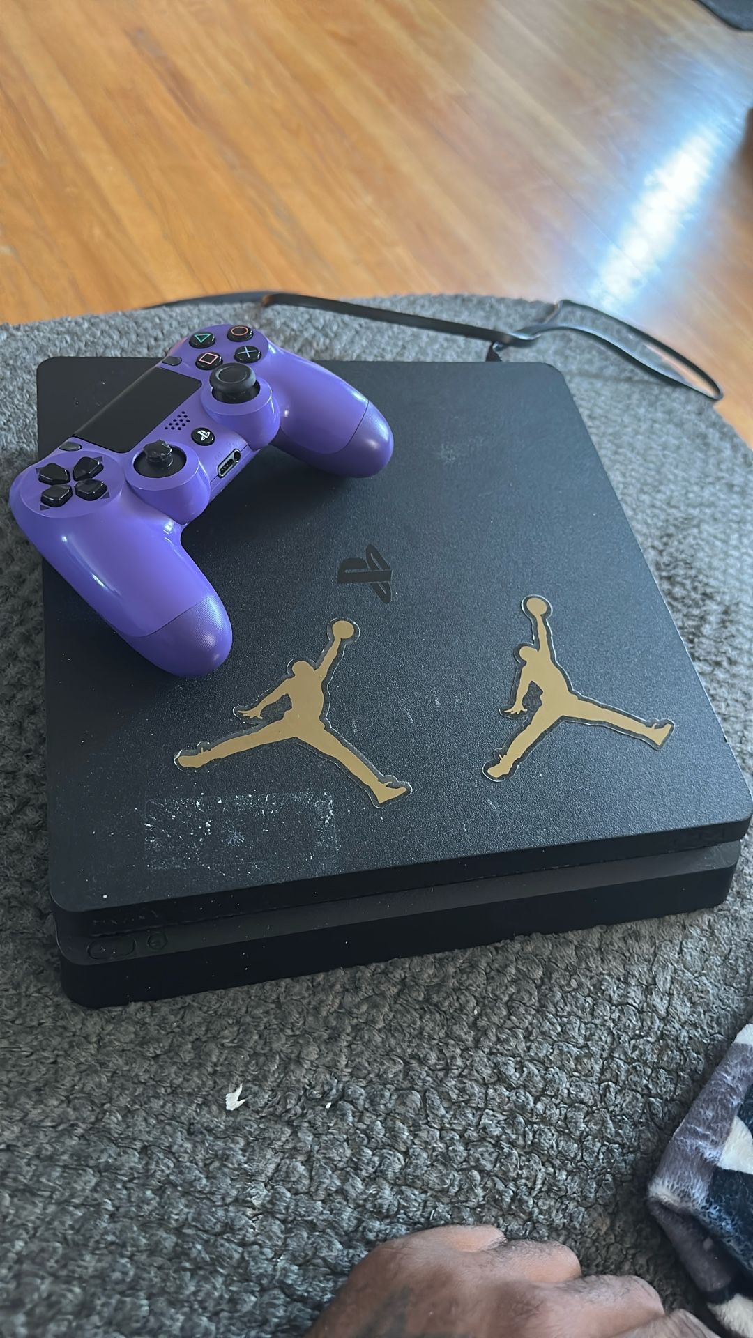 PS4 W/ Purple Controller