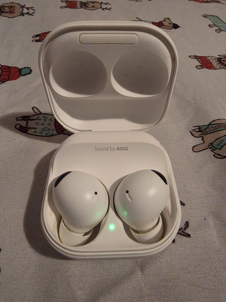 Like New Samsung Galaxy Buds Pro 2