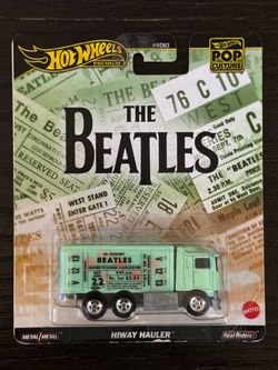Hot Wheels Premium Pop Culture The Beatles Hiway Hauler