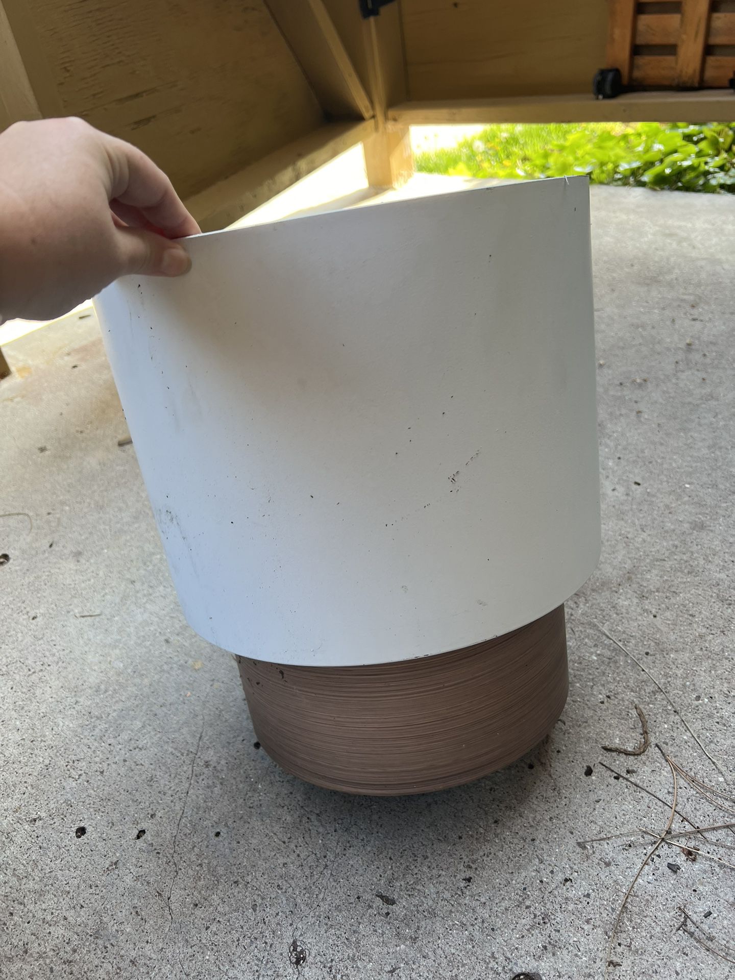 Lightweight Planting Pot, White And Gold(no Really)