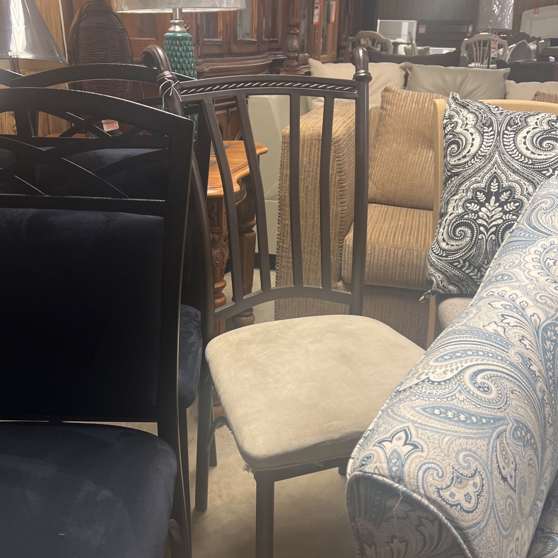Only one chair to sell for $49 brand new