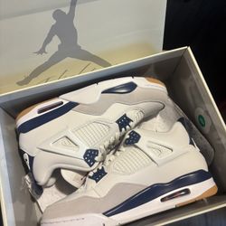Jordan 4 Navy Sb