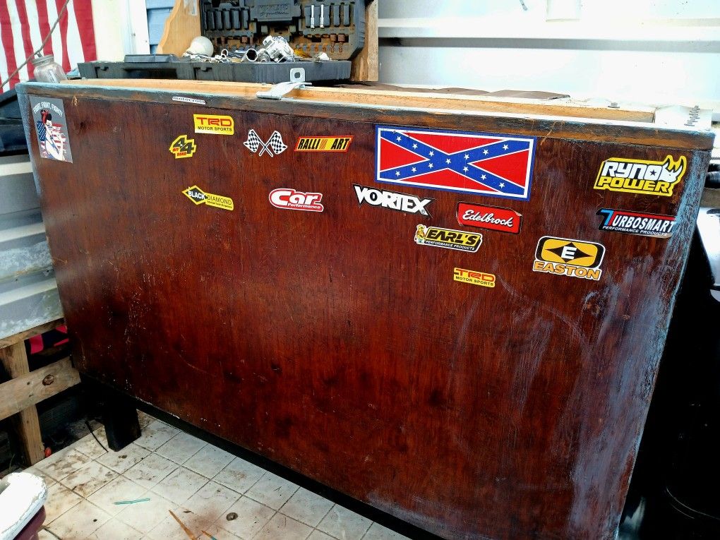 Chuck Wagon Tool Box
