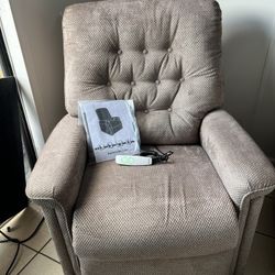 Lift/Recliner Chair Brown 