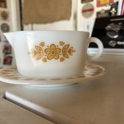 Vintage Corelle Butterfly Gold Gravy Boat And Under Plate