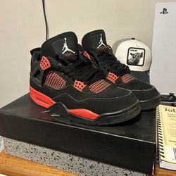 Jordan 4s Red Thunders
