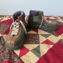 rare DOC DR MARTEN 9793 green/brown LEATHER BOOTS VINTAGE Split Toe sz 4
