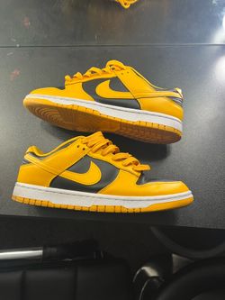 Dunks “Goldenrod”
