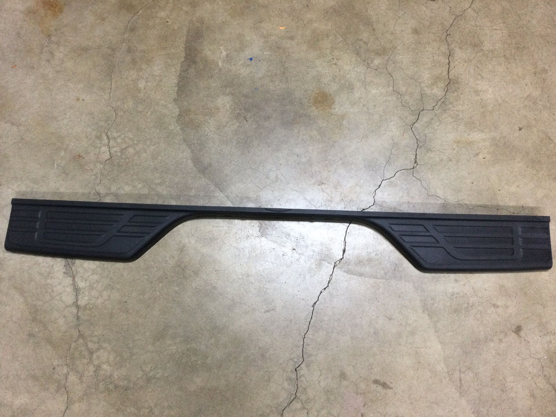 Genuine OEM 2005-2015 Toyota Tacoma Bumper Center Step Part No. 52162-04011