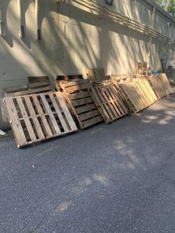 FREE Pallets !!!! Come Get Em 🔥🔥🔥🔥