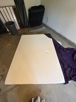 Queen Memory Foam Mattress