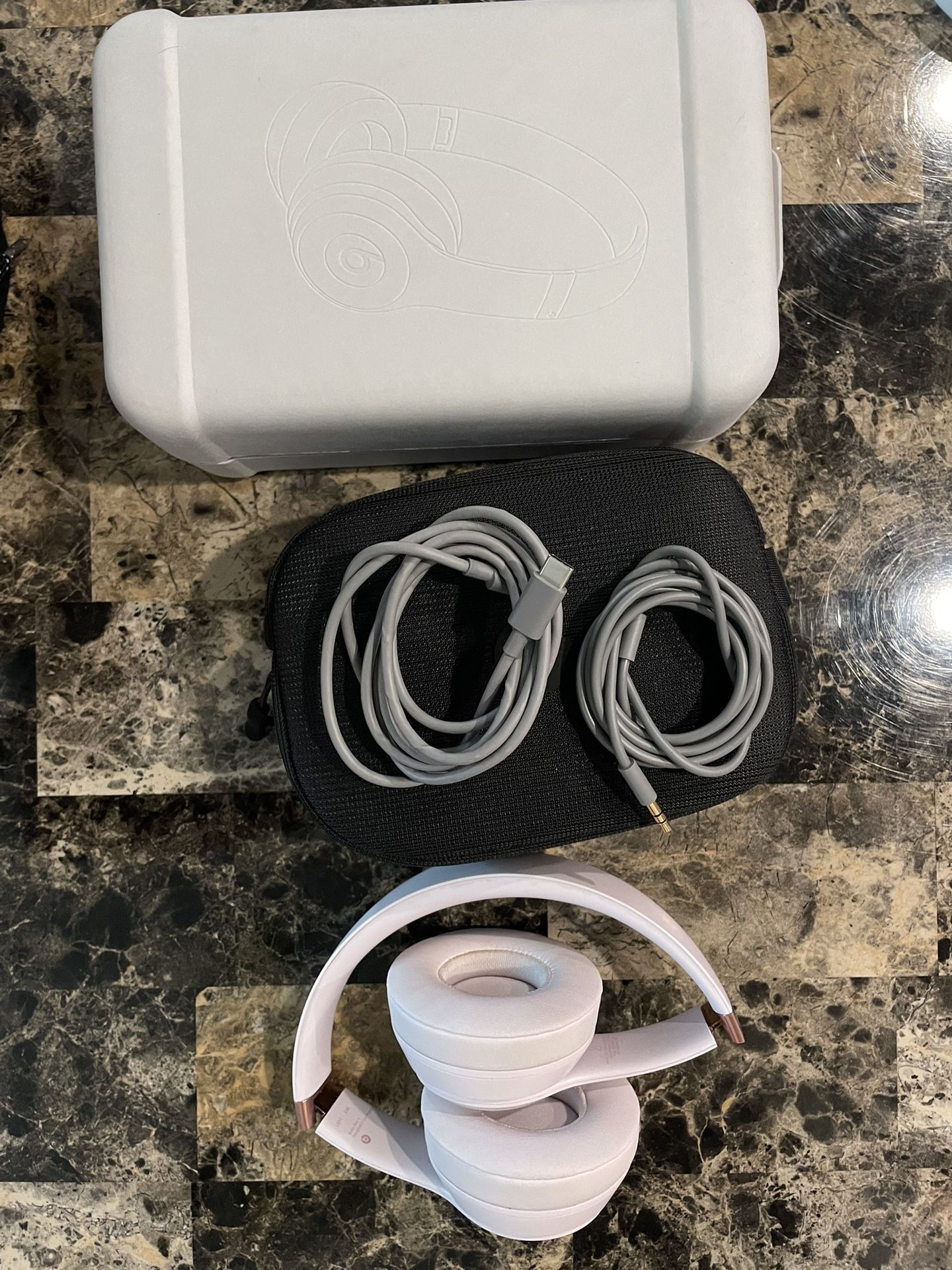 Beats Solo 4